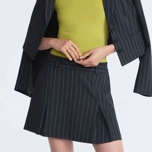 NWT Scoop Black casual office Pinstripe Women's Mini pleated pocket Skirt